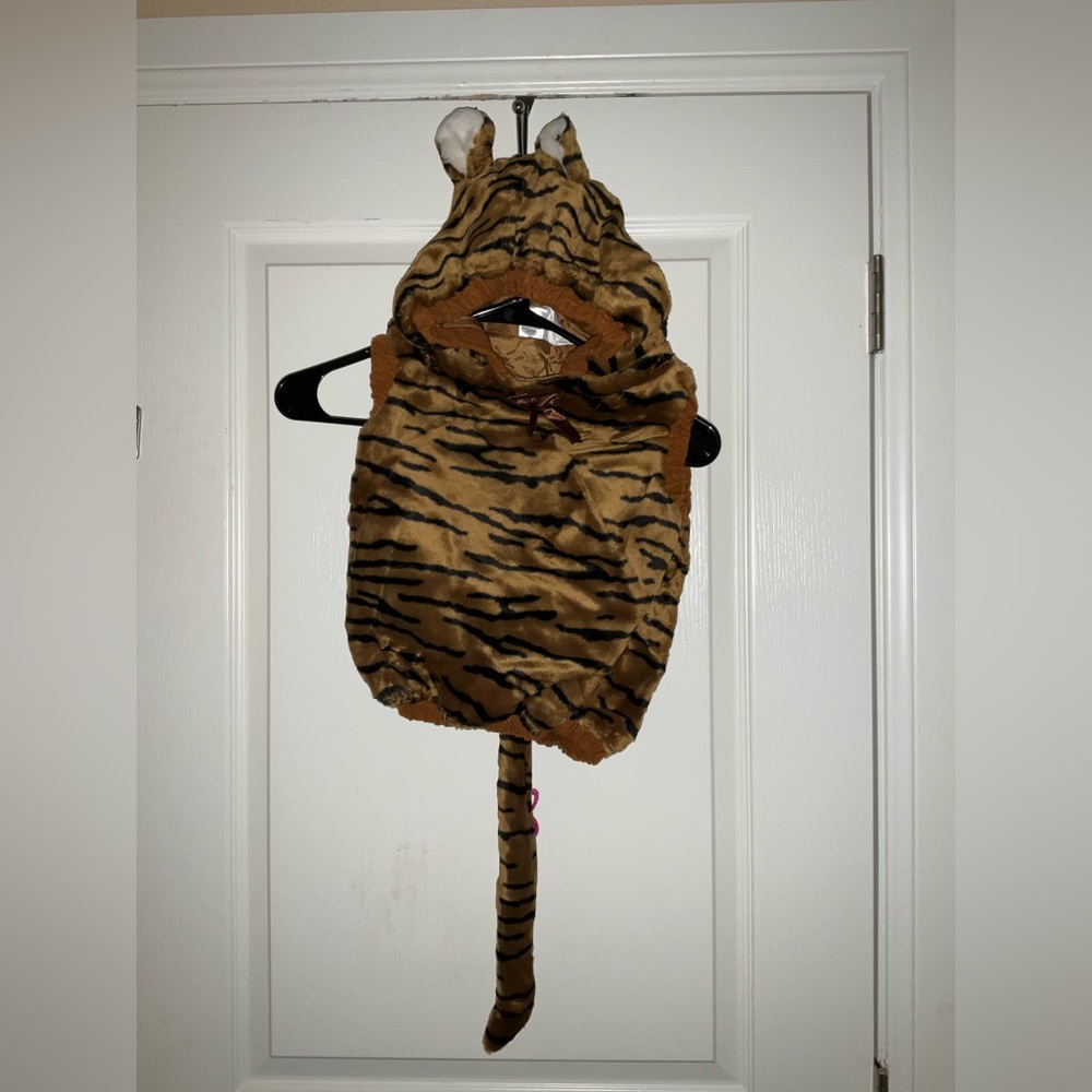 Celebration Halloween Tiger Costume Pullover Vest with Hood